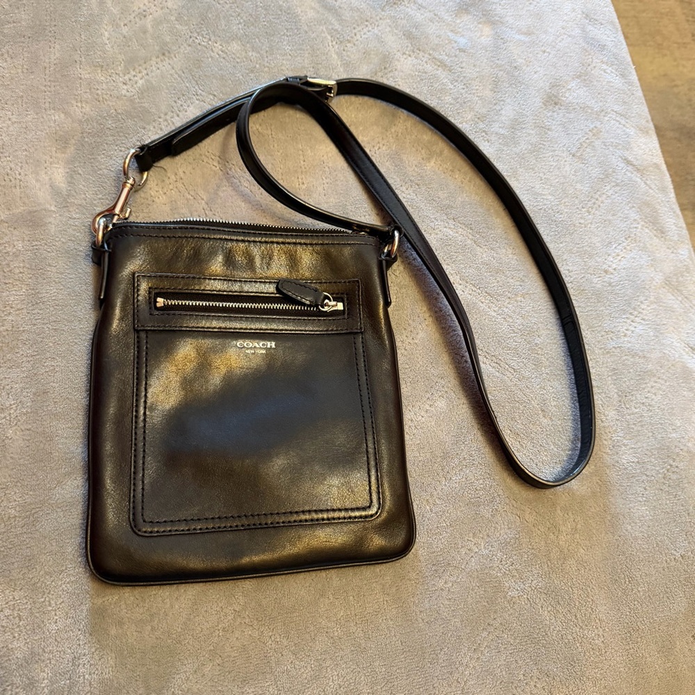 Coach Black Leather Slim Crossbody Bag Adjustable Strap Silver‎ Hardware